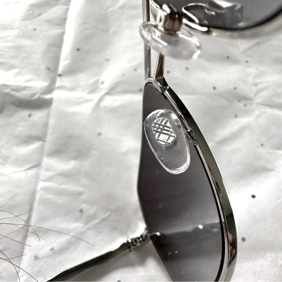 🎉7x HP!🎉 BURBERRY ✨NWT✨ BE3117 Holborn Aviator Sunglasses, Box, Case, & Cloth - Picture 11 of 16